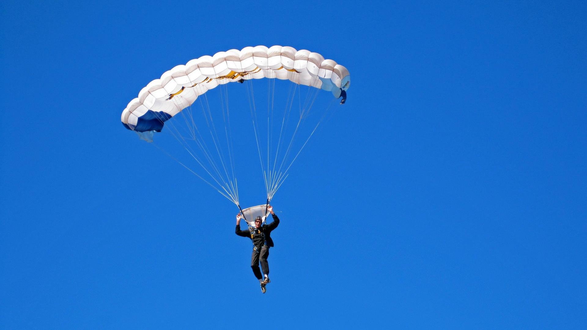 热爱与追求成就奥运冠军，马龙成功路径解析，马龙的奥运赛事